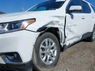 2021 Chevrolet Traverse LT Cloth with VIN 1GNEVGKW0MJ260455, listed as a IAAI auction lot 41852970 with 22,178 mi miles. Bid and sale history available at carsss.com. Image 6.