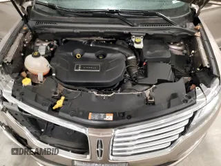 2018 Lincoln MKC Reserve z VIN 5LMTJ3DH9JUL00571, wystawiony jako Copart lot #48168825 z przebiegiem 84 983 mil mil oraz Szkoda całkowita • Salvage title. Historia ofert i sprzedaży dostępna na DreamBid. Obrazek 12.