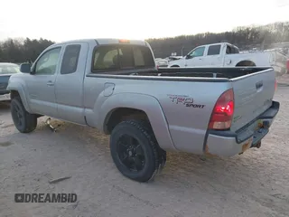 2006 Toyota Tacoma with VIN 5TEUU42N26Z238253, listed as a IAAI auction lot 41249690 with 226,094 mi miles. Bid and sale history available at carsss.com. Image 3.