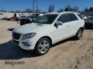 2015 Mercedes-Benz M 350 z VIN 4JGDA5HB8FA581991, wystawiony jako Copart lot #47315135 z przebiegiem 155 792 mil mil oraz Szkoda całkowita • Salvage title. Historia ofert i sprzedaży dostępna na DreamBid. Obrazek 1.