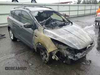 2013 Ford Escape SE с VIN 1FMCU9GX3DUA83460, выставлен на аукционе Copart как лот 58728895 с пробегом Не указан миль и Списание • Salvage title. История ставок и продаж доступна на DreamBid. Изображение 14.