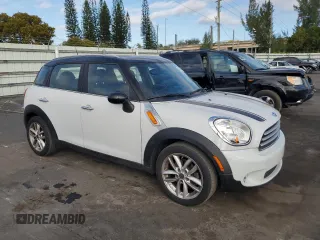2011 MINI Countryman with VIN WMWZB3C58BWM00461, listed as a Copart auction lot 88307465 with 69,807 mi miles and Non repairable. Bid and sale history available at DreamBid. Image 4.