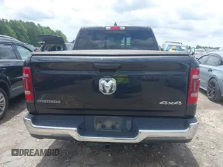 2022 Ram 1500 Big Horn z VIN 1C6RRFFG8NN365239, wystawiony jako IAAI lot #42453450 z przebiegiem 59 576 mil mil oraz . Historia ofert i sprzedaży dostępna na DreamBid. Obrazek 16.