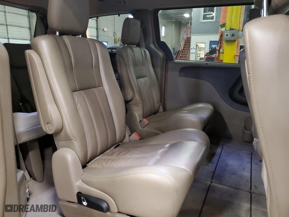 2011 Chrysler Town & Country Touring-L with VIN 2A4RR8DG1BR656438, listed as a Copart auction lot 50144635 with 222,792 mi miles and Clean Title. Bid and sale history available at carsss.com. Image 11.