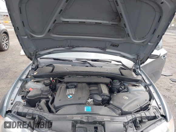 2011 BMW 1 Series 128i with VIN WBAUP9C52BVL89591, listed as a IAAI auction lot 41951870 with 131,377 mi miles and . Bid and sale history available at DreamBid. Image 10.