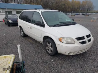 2006 Dodge Grand Caravan SXT with VIN 2D4GP44LX6R900332, listed as a IAAI auction lot 41915331 with 181,707 mi miles. Bid and sale history available at carsss.com. Image 1.