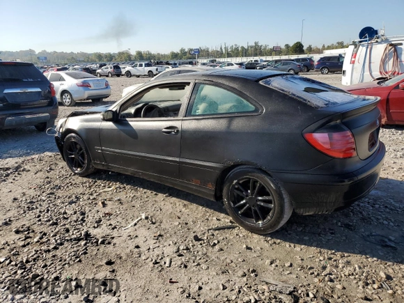 2002 Mercedes-Benz C 230/260/280/320 with VIN WDBRN47J52A307657, listed as a Copart auction lot 74555674 with 215,858 mi miles and Salvage Title. Bid and sale history available at DreamBid. Image 2.