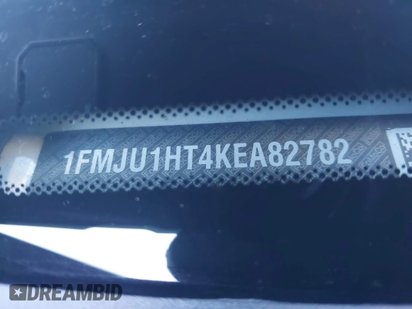 2019 Ford Expedition XLT with VIN 1FMJU1HT4KEA82782, listed as a IAAI auction lot 41260163 with 193,047 mi miles. Bid and sale history available at carsss.com. Image 9.