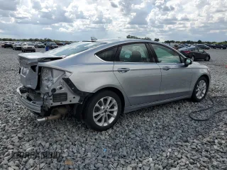 2020 Ford Fusion SE z VIN 3FA6P0HD8LR150929, wystawiony jako Copart lot #59086985 z przebiegiem 69 138 mil mil oraz Szkoda całkowita • Salvage title. Historia ofert i sprzedaży dostępna na DreamBid. Obrazek 3.