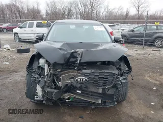 2019 Kia Sorento LX with VIN 5XYPG4A35KG491026, listed as a IAAI auction lot 41453463 with 129,709 mi miles. Bid and sale history available at carsss.com. Image 12.