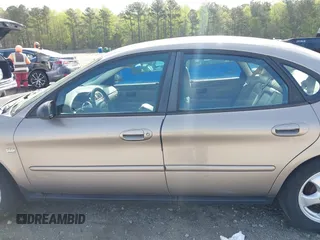 2004 Ford Taurus SES with VIN 1FAFP55SX4G186114, listed as a IAAI auction lot 41899257 with 204,110 mi miles and . Bid and sale history available at DreamBid. Image 14.