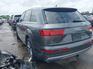 2018 Audi Q7 Prestige with VIN WA1VAAF76JD034803, listed as a IAAI auction lot 42141324 with 126,523 mi miles and . Bid and sale history available at DreamBid. Image 3.