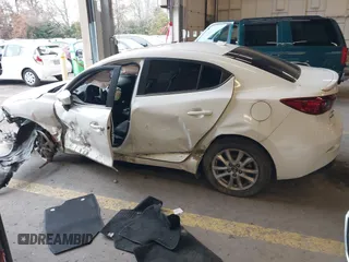 2014 Mazda 3 i Grand Touring with VIN JM1BM1W71E1202029, listed as a IAAI auction lot 41579181 with Not Provided miles and . Bid and sale history available at carsss.com. Image 14.