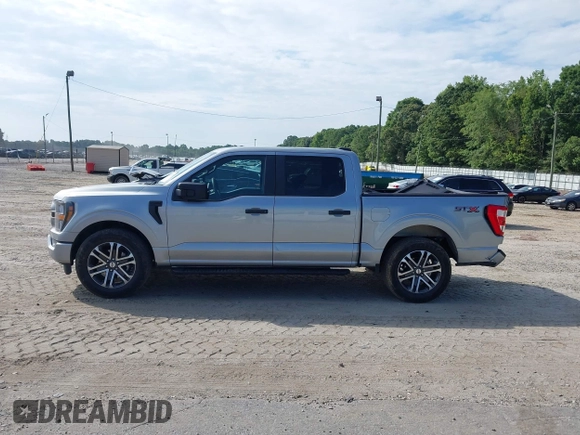2023 Ford F-150 XL z VIN 1FTEW1CPXPKD29306, wystawiony jako IAAI lot #42616678 z przebiegiem 73 861 mil mil oraz . Historia ofert i sprzedaży dostępna na DreamBid. Obrazek 14.