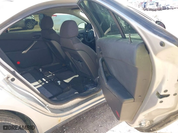 2005 Pontiac G6 GT with VIN 1G2ZH528454152965, listed as a IAAI auction lot 41849100 with 220,177 mi miles. Bid and sale history available at carsss.com. Image 8.