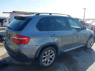 2009 BMW X5 30i with VIN 5UXFE43569L265168, listed as a IAAI auction lot 41792542 with 178,315 mi miles. Bid and sale history available at carsss.com. Image 4.