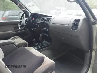 2002 Toyota 4Runner SR5 z VIN JT3HN86R620391610, wystawiony jako IAAI lot #42521535 z przebiegiem 178 094 mil mil oraz . Historia ofert i sprzedaży dostępna na DreamBid. Obrazek 5.