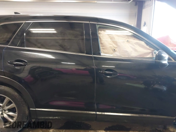 2018 Mazda CX-9 Touring with VIN JM3TCBCY4J0227069, listed as a IAAI auction lot 41676017 with 77,844 mi miles. Bid and sale history available at carsss.com. Image 14.