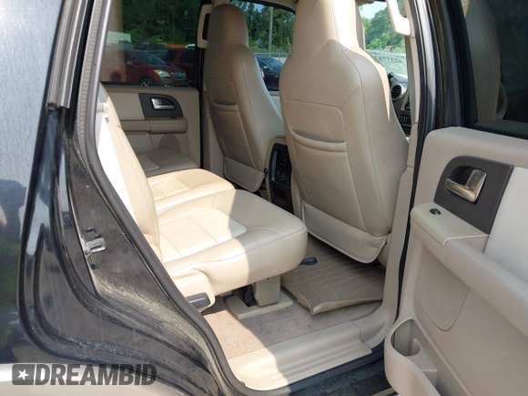 2004 Ford Expedition Eddie Bauer with VIN 1FMFU17L64LB28876, listed as a IAAI auction lot 42377821 with 246,587 mi miles and . Bid and sale history available at DreamBid. Image 8.