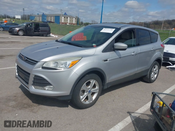 2013 Ford Escape SE with VIN 1FMCU0GX7DUB76154, listed as a IAAI auction lot 41926246 with 60,607 mi miles. Bid and sale history available at carsss.com. Image 2.