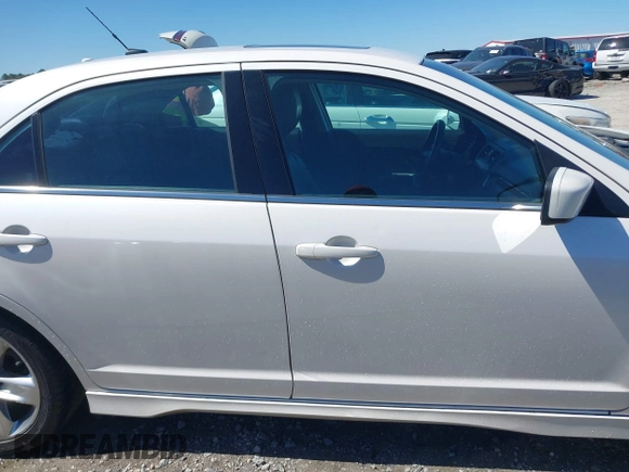 2011 Ford Fusion SPORT with VIN 3FAHP0KC1BR278937, listed as a IAAI auction lot 41814087 with 177,272 mi miles. Bid and sale history available at carsss.com. Image 13.