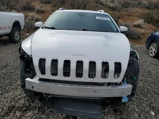 2018 Jeep Cherokee Latitude с VIN 1C4PJMCX4JD532485, выставлен на аукционе Copart как лот 49496145 с пробегом 92 322 миль миль и Списание • Salvage title. История ставок и продаж доступна на DreamBid. Изображение 5.