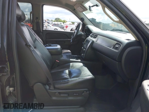 2011 Chevrolet Tahoe Commercial with VIN 1GNLC2E09BR156939, listed as a IAAI auction lot 42280594 with 181,581 mi miles and . Bid and sale history available at DreamBid. Image 5.