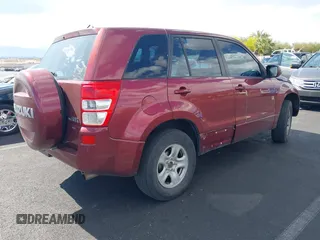 2008 Suzuki Grand Vitara w/Spare & Cargo Covers z VIN JS3TD941084101215, wystawiony jako IAAI lot #42154547 z przebiegiem 141 851 mil mil oraz . Historia ofert i sprzedaży dostępna na DreamBid. Obrazek 12.