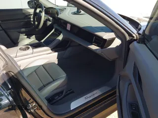 2024 Porsche Taycan z VIN WP0AA2Y17RSA11446, wystawiony jako IAAI lot #42002260 z przebiegiem 21 094 mil mil oraz . Historia ofert i sprzedaży dostępna na DreamBid. Obrazek 5.