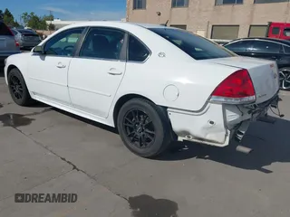 2015 Chevrolet Impala LS z VIN 2G1WA5E35F1136492, wystawiony jako IAAI lot #42009883 z przebiegiem 162 367 mil mil oraz . Historia ofert i sprzedaży dostępna na DreamBid. Obrazek 3.