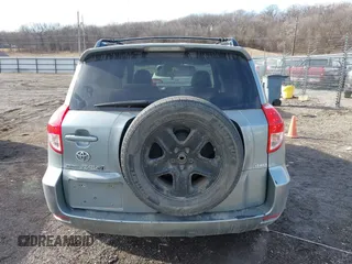 2006 Toyota RAV4 with VIN JTMBD35V365012898, listed as a IAAI auction lot 41539056 with 188,756 mi miles. Bid and sale history available at carsss.com. Image 16.