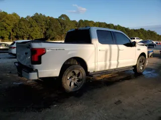 2024 Ford F-150 Lightning Flash с VIN 1FT6W3L7XRWG07097, выставлен на аукционе Copart как лот 76047344 с пробегом 2 172 миль миль и Списание • Salvage title. История ставок и продаж доступна на DreamBid. Изображение 3.
