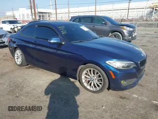 2015 BMW 2 Series 228i xDrive with VIN WBA1F7C5XFV367287, listed as a IAAI auction lot 40802463 with 113,427 mi miles and . Bid and sale history available at carsss.com. Image 1.