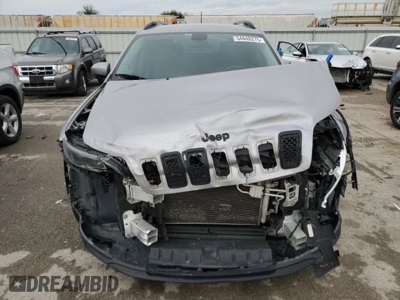 2019 Jeep Cherokee Altitude with VIN 1C4PJLLB3KD339082, listed as a Copart auction lot 54840275 with 197,069 mi miles and Salvage title. Bid and sale history available at DreamBid. Image 5.