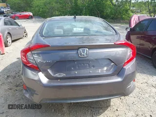 2017 Honda Civic EX z VIN 19XFC2F78HE227408, wystawiony jako IAAI lot #42122570 z przebiegiem 143 789 mil mil oraz . Historia ofert i sprzedaży dostępna na DreamBid. Obrazek 16.