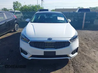 2017 Kia Cadenza Premium z VIN KNALC4J19H5091784, wystawiony jako IAAI lot #42290255 z przebiegiem 76 913 mil mil oraz . Historia ofert i sprzedaży dostępna na DreamBid. Obrazek 12.