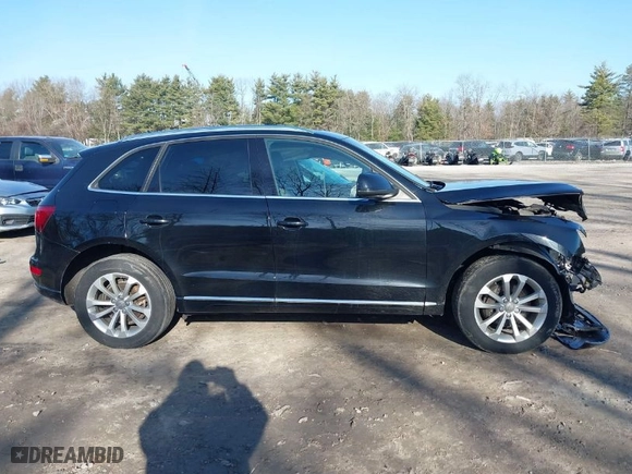 2014 Audi Q5 Premium Plus with VIN WA1LFAFP5EA066089, listed as a IAAI auction lot 41780734 with 135,236 mi miles. Bid and sale history available at carsss.com. Image 13.