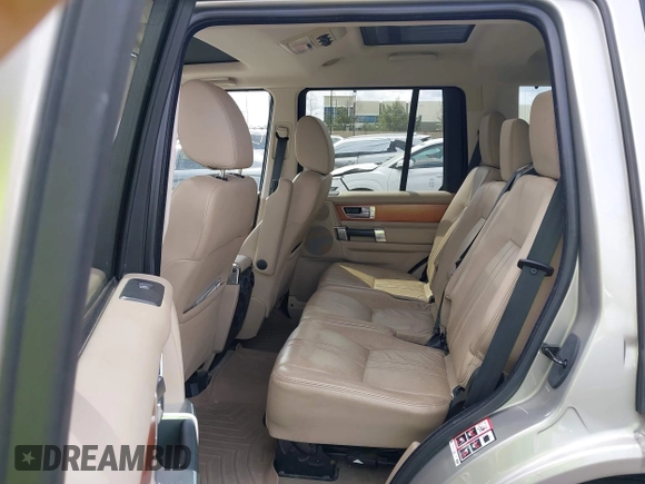 2011 Land Rover LR4 HSE with VIN SALAG2D49BA568133, listed as a IAAI auction lot 41860665 with 201,657 mi miles and . Bid and sale history available at DreamBid. Image 8.
