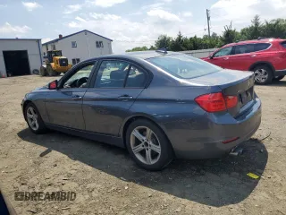 2015 BMW 3 Series 328i xDrive z VIN WBA3B5C55FF961904, wystawiony jako Copart lot #64082185 z przebiegiem 138 006 mil mil oraz Czysty tytuł • Clean title. Historia ofert i sprzedaży dostępna na DreamBid. Obrazek 2.