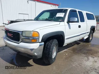 2000 GMC Sierra 1500 SLE with VIN 1GTEK19T6YE133931, listed as a IAAI auction lot 41789598 with 206,815 mi miles and . Bid and sale history available at DreamBid. Image 2.
