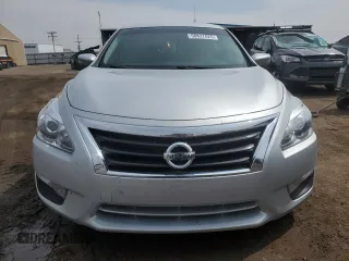 2015 Nissan Altima SV z VIN 1N4AL3AP5FC200829, wystawiony jako Copart lot #50827025 z przebiegiem 135 931 mil mil oraz Czysty tytuł • Clean title. Historia ofert i sprzedaży dostępna na DreamBid. Obrazek 5.