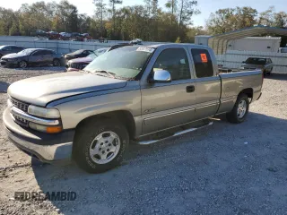 2002 Chevrolet Silverado 1500 LT with VIN 2GCEC19T821250979, listed as a Copart auction lot 82827974 with 219,131 mi miles and Salvage Title. Bid and sale history available at DreamBid. Image 1.