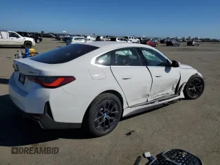 2023 BMW i4 eDrive40 z VIN WBY73AW05PFN75140, wystawiony jako Copart lot #46587175 z przebiegiem 28 426 mil mil oraz Szkoda całkowita • Salvage title. Historia ofert i sprzedaży dostępna na DreamBid. Obrazek 3.