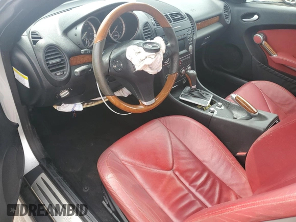 2009 Mercedes-Benz SLK 280 with VIN WDBWK54F89F192082, listed as a Copart auction lot 63422345 with 51,969 mi miles and Salvage title. Bid and sale history available at DreamBid. Image 8.