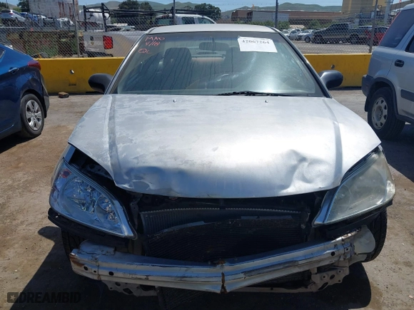2005 Honda Civic LX with VIN 1HGEM21575L051616, listed as a IAAI auction lot 42067264 with 246,965 mi miles. Bid and sale history available at carsss.com. Image 6.