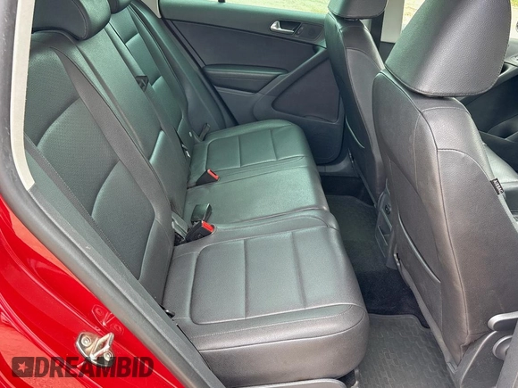 2011 Volkswagen Tiguan SEL with VIN WVGAV7AX1BW000384, listed as a Copart auction lot 59420805 with 166,245 mi miles and Clean title. Bid and sale history available at DreamBid. Image 6.