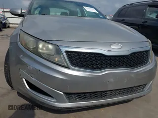 2013 Kia Optima LX with VIN 5XXGM4A78DG193461, listed as a IAAI auction lot 41947163 with 133,070 mi miles. Bid and sale history available at carsss.com. Image 6.