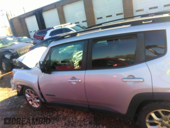 2017 Jeep Renegade Latitude with VIN ZACCJABBXHPE71416, listed as a IAAI auction lot 41207701 with Not Provided miles. Bid and sale history available at carsss.com. Image 15.