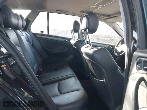 2002 Mercedes-Benz C 230/260/280/320 with VIN WDBRH64J92F163962, listed as a IAAI auction lot 42450686 with Not provided miles and . Bid and sale history available at DreamBid. Image 8.