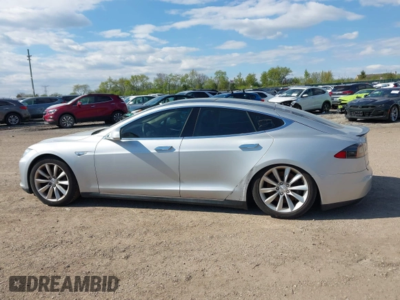 2012 Tesla Model S Performance with VIN 5YJSA1DP3CFP01348, listed as a IAAI auction lot 42185490 with 181,217 mi miles and . Bid and sale history available at DreamBid. Image 13.